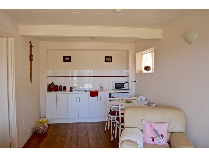 277 Esplanade, Coffin Bay SA 5607