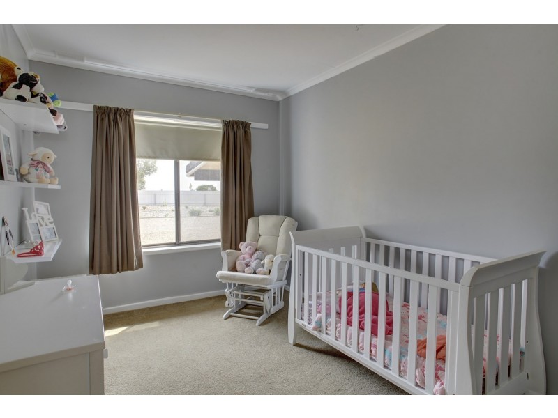 38-40 Hirschausen Road, Poonindie SA 5607