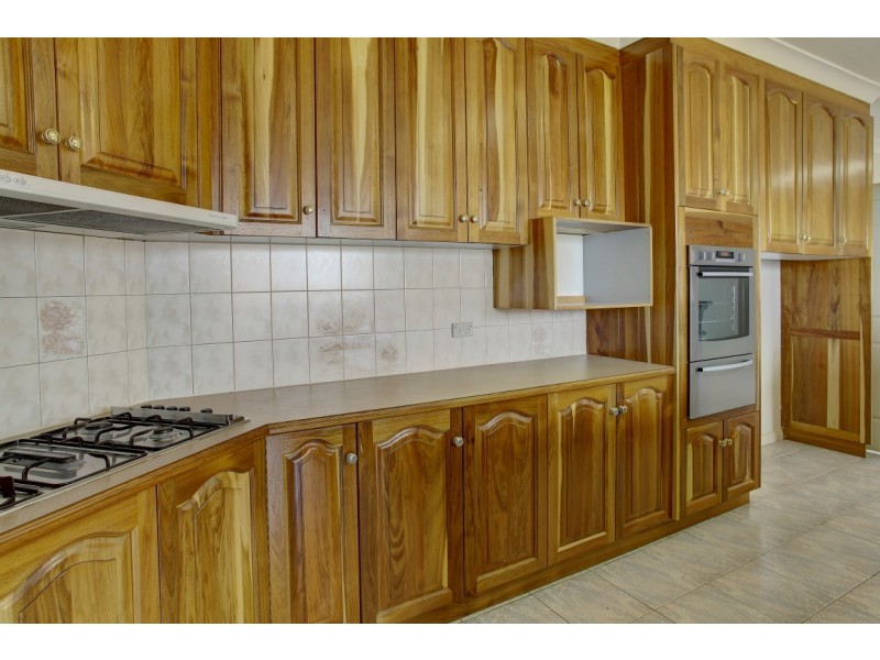 8 Parnkalla Ave, Port Lincoln SA 5606