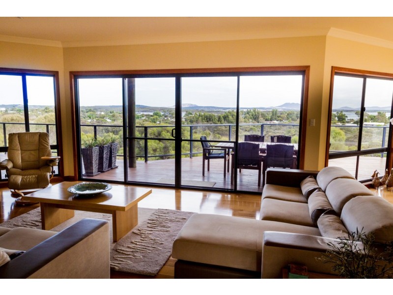 14 Sarah Court, Coffin Bay SA 5607