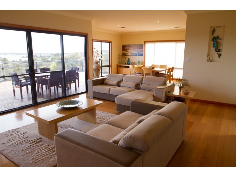 14 Sarah Court, Coffin Bay SA 5607