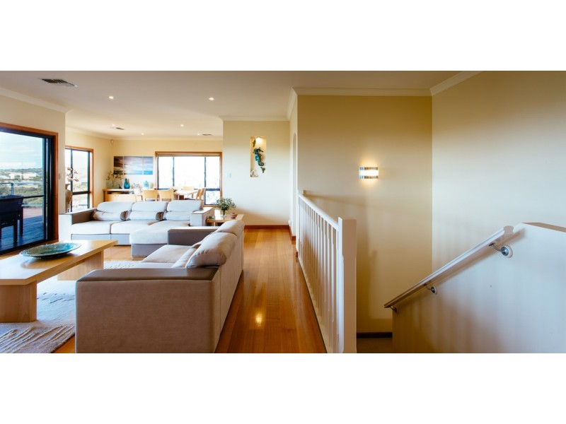 14 Sarah Court, Coffin Bay SA 5607