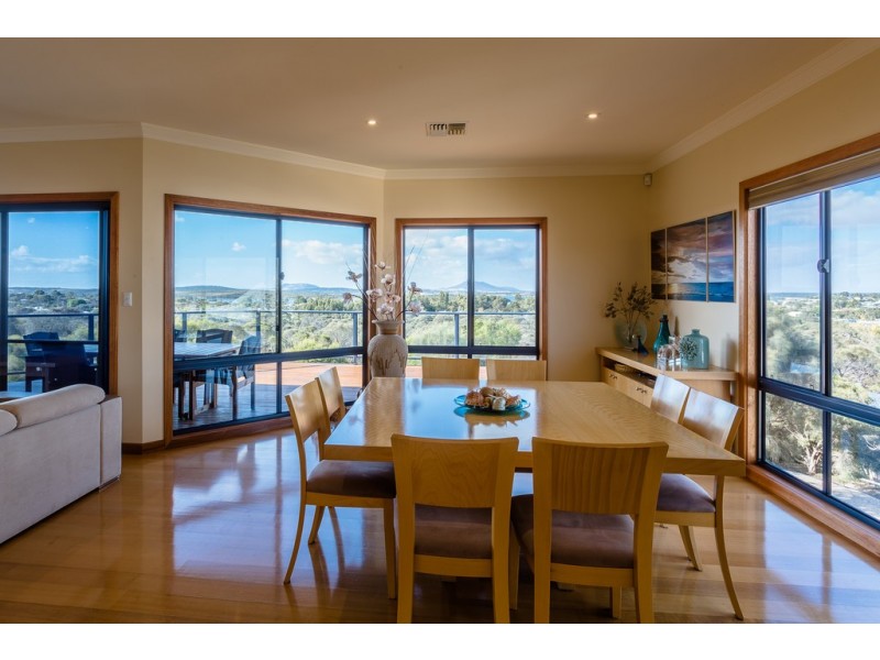 14 Sarah Court, Coffin Bay SA 5607