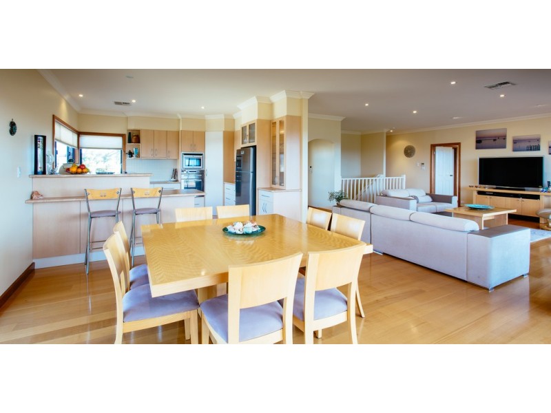 14 Sarah Court, Coffin Bay SA 5607