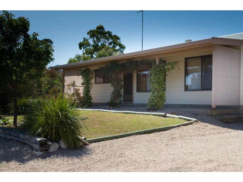 39 Greenly Ave, Coffin Bay SA 5607