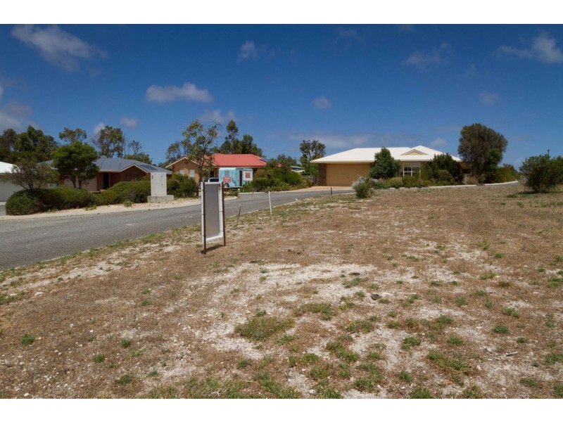 2/2 Benson Avenue, Coffin Bay SA 5607