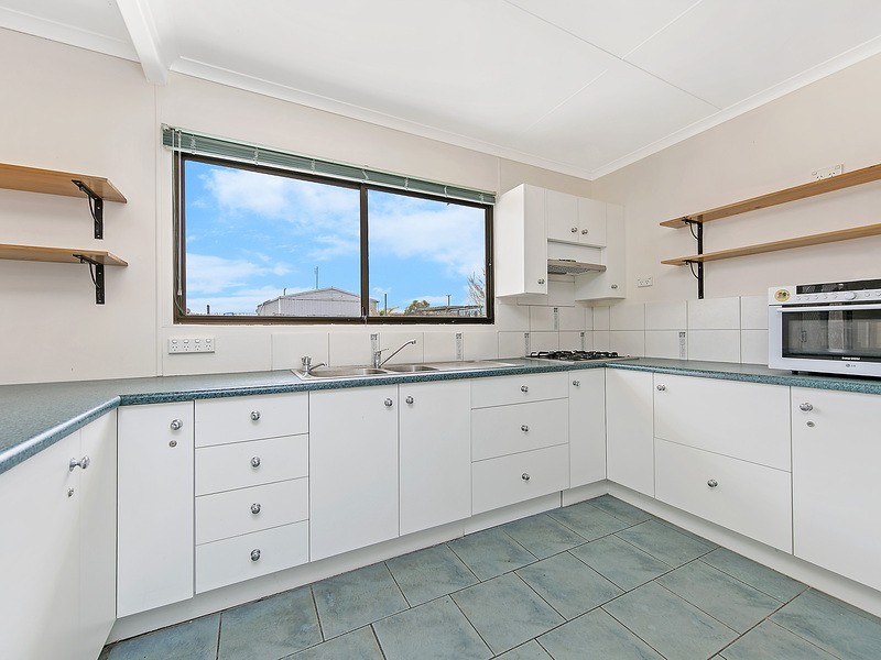 1 Lovelock Street, Smoky Bay SA 5680