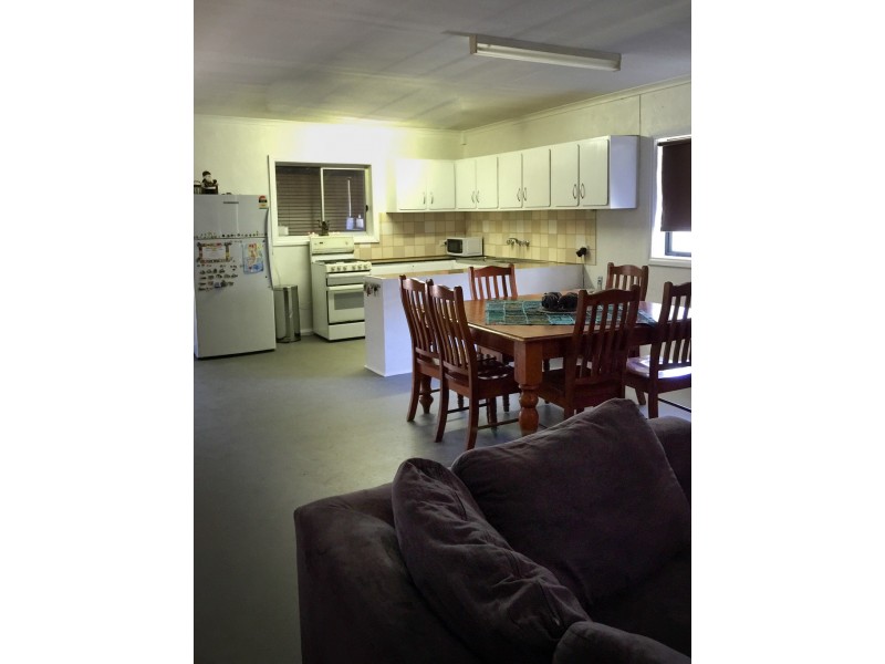 5 Flinders Ave, Coffin Bay SA 5607