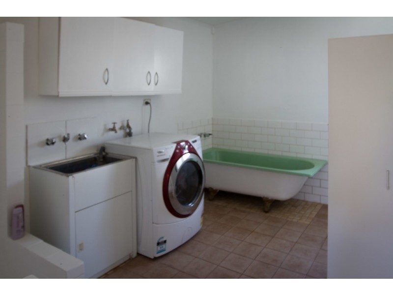 5 Flinders Ave, Coffin Bay SA 5607