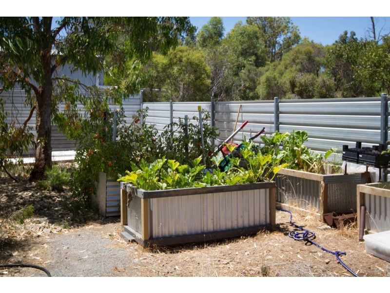 5 Flinders Ave, Coffin Bay SA 5607