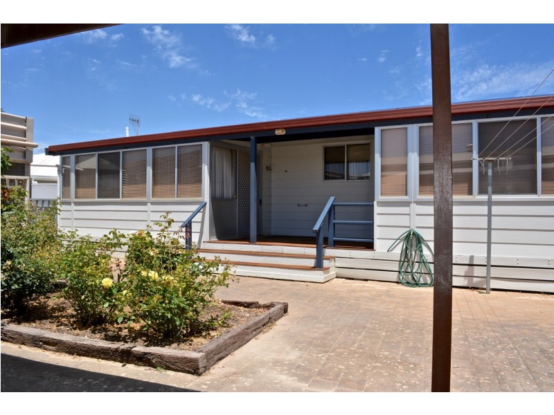 477 Dolphin Drive, Mount Dutton Bay SA 5607