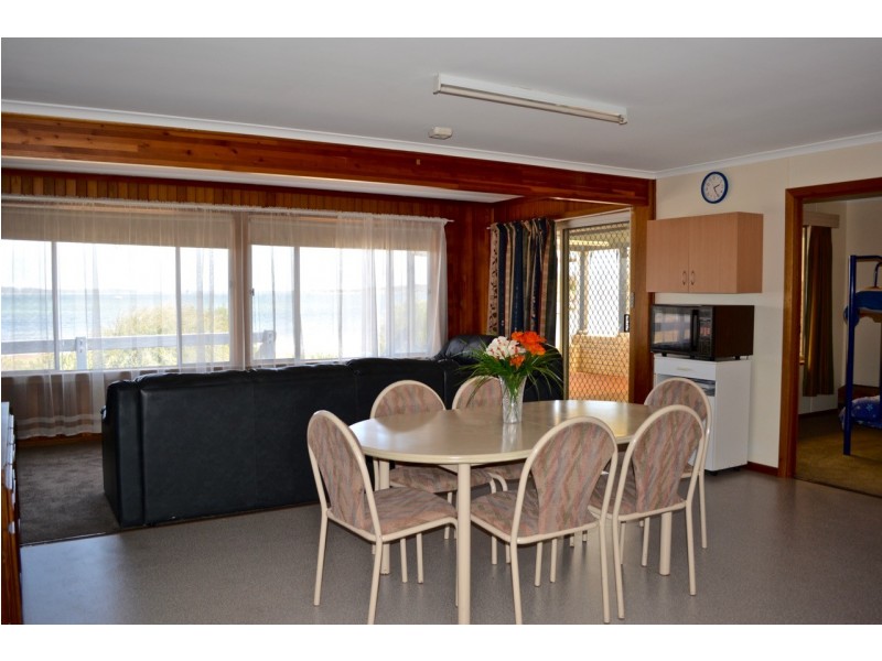 477 Dolphin Drive, Mount Dutton Bay SA 5607