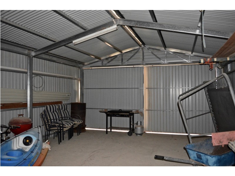 477 Dolphin Drive, Mount Dutton Bay SA 5607