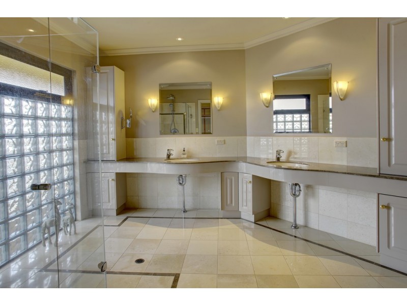 28 Lake View Avenue, Port Lincoln SA 5606