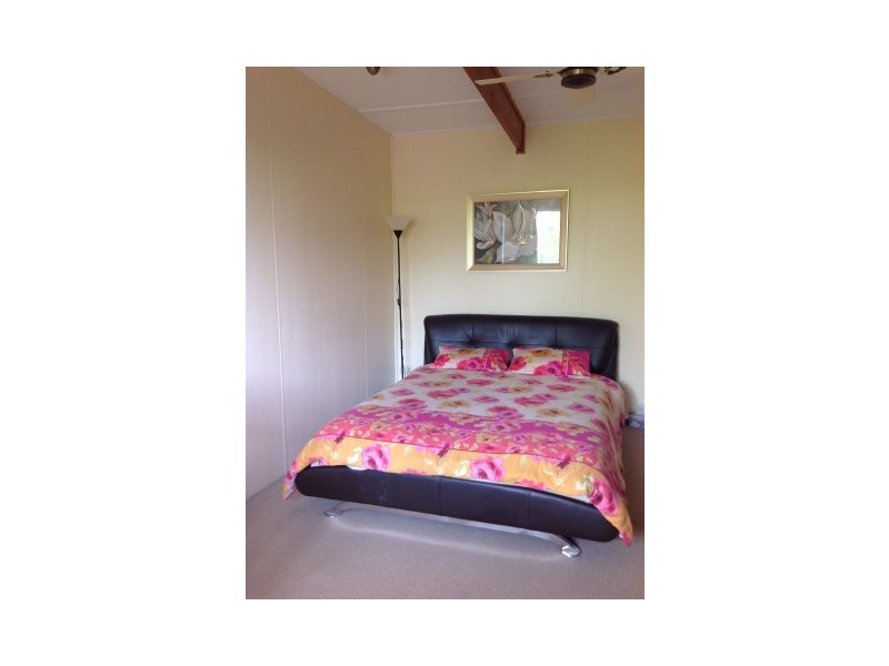 16 Flinders Ave, Coffin Bay SA 5607