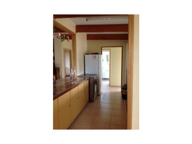 16 Flinders Ave, Coffin Bay SA 5607