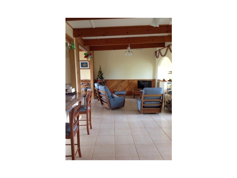 16 Flinders Ave, Coffin Bay SA 5607