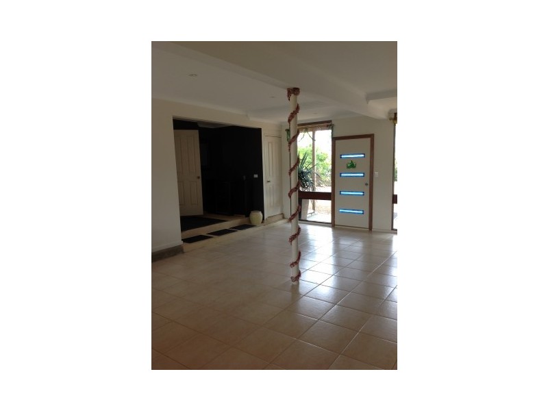 16 Flinders Ave, Coffin Bay SA 5607