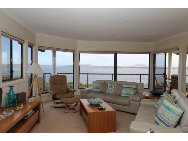 4 Pine Crescent, Coffin Bay SA 5607