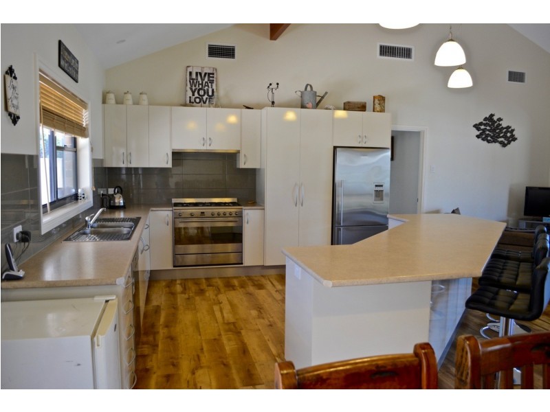 16 Penny Lane, Coffin Bay SA 5607