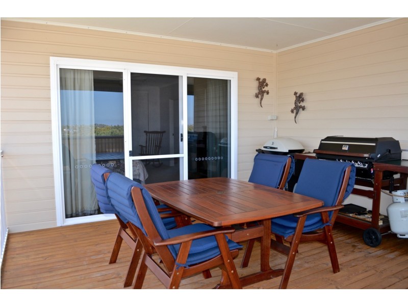 12 Sophie Crescent, Coffin Bay SA 5607