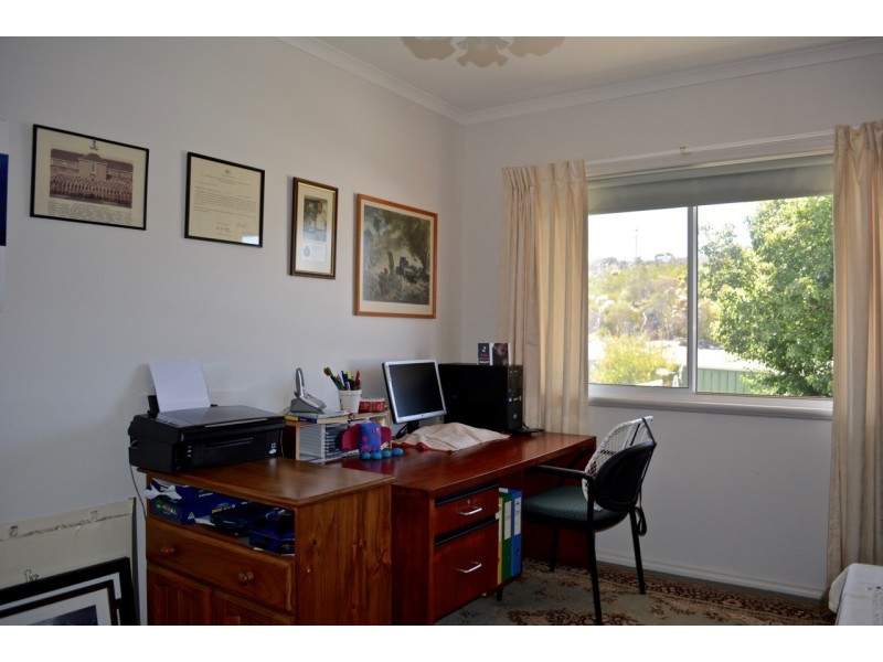 12 Sophie Crescent, Coffin Bay SA 5607