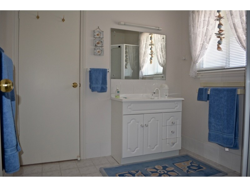 12 Sophie Crescent, Coffin Bay SA 5607