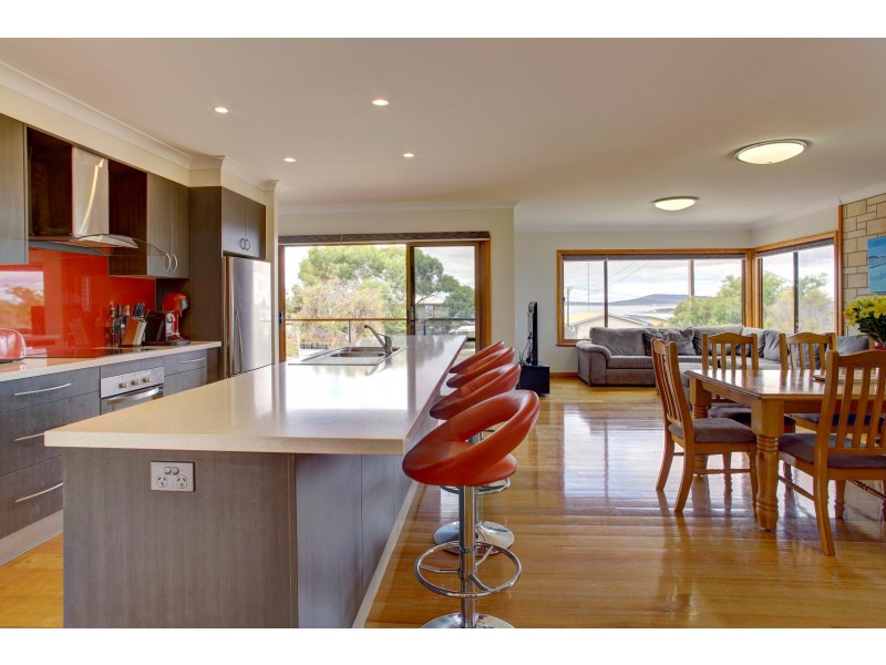 2/4 Hill Place, Port Lincoln SA 5606