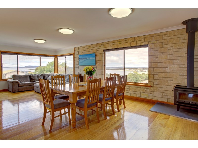 2/4 Hill Place, Port Lincoln SA 5606