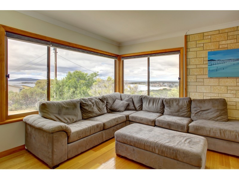 2/4 Hill Place, Port Lincoln SA 5606