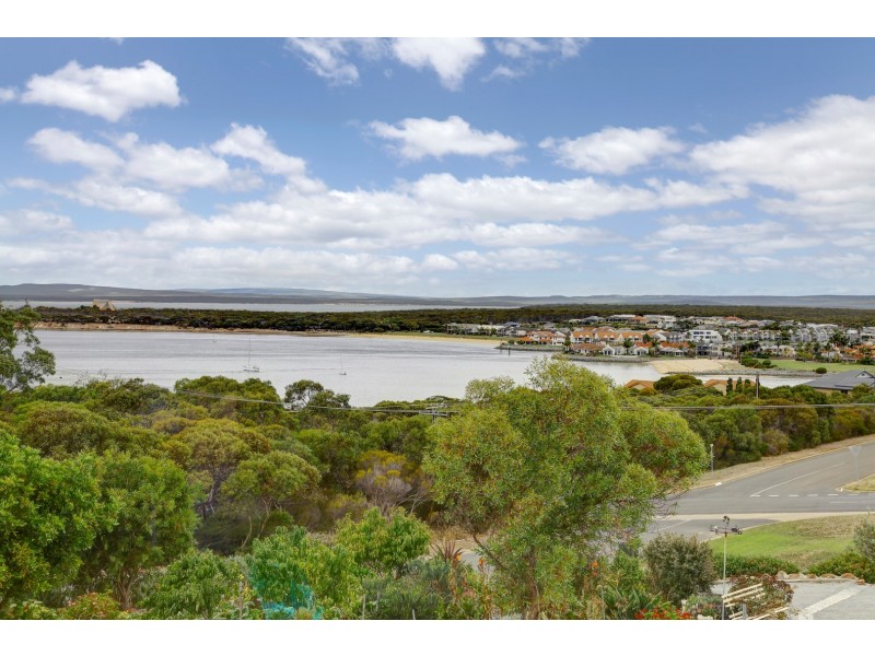 2/4 Hill Place, Port Lincoln SA 5606