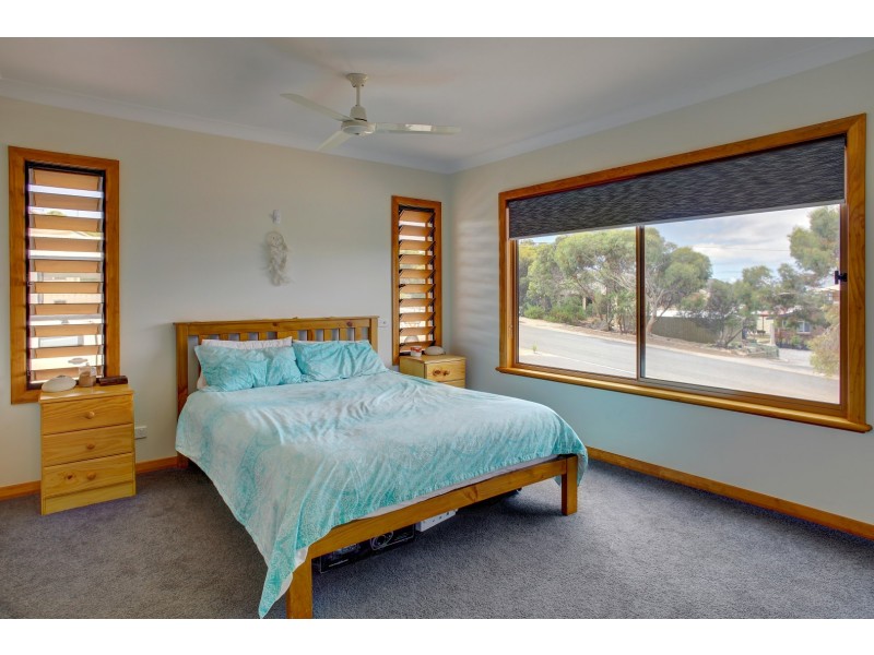 2/4 Hill Place, Port Lincoln SA 5606