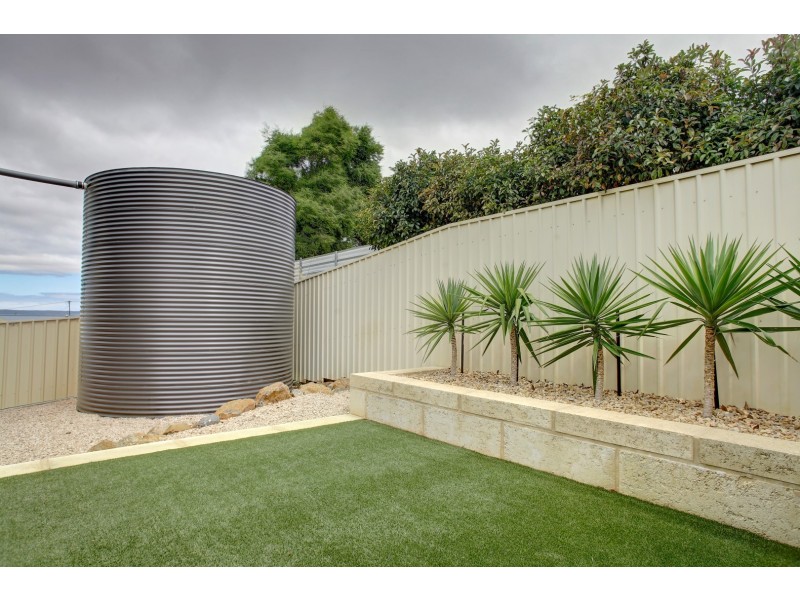 2/4 Hill Place, Port Lincoln SA 5606