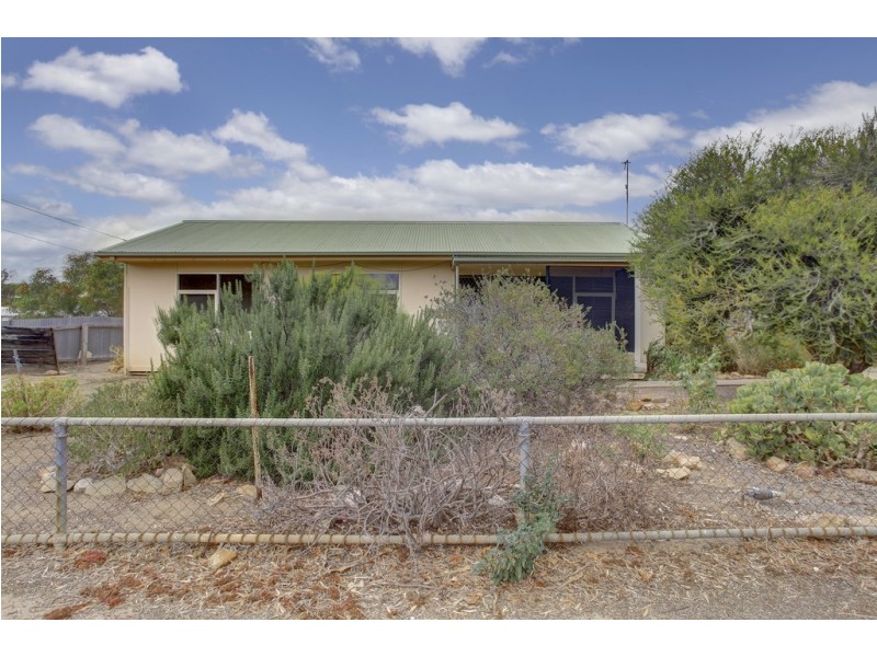 3 Fuss Street, Cummins SA 5631