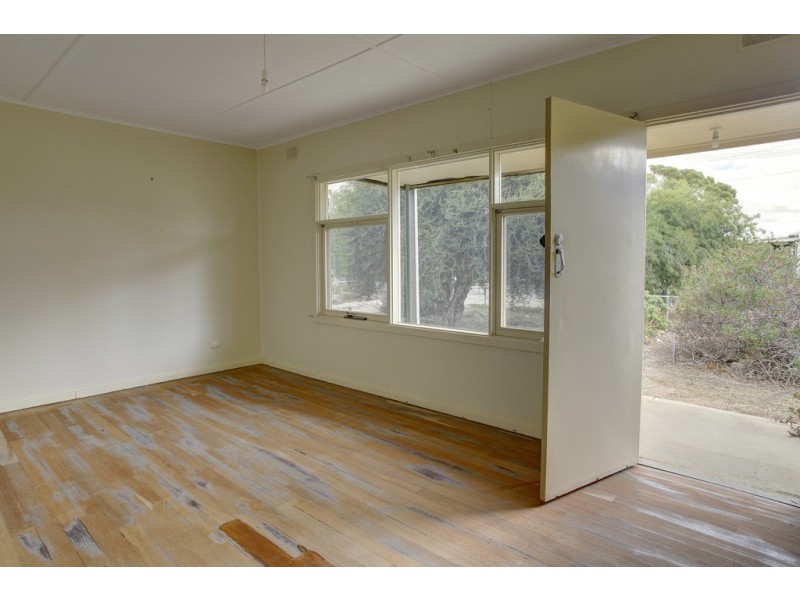 3 Fuss Street, Cummins SA 5631