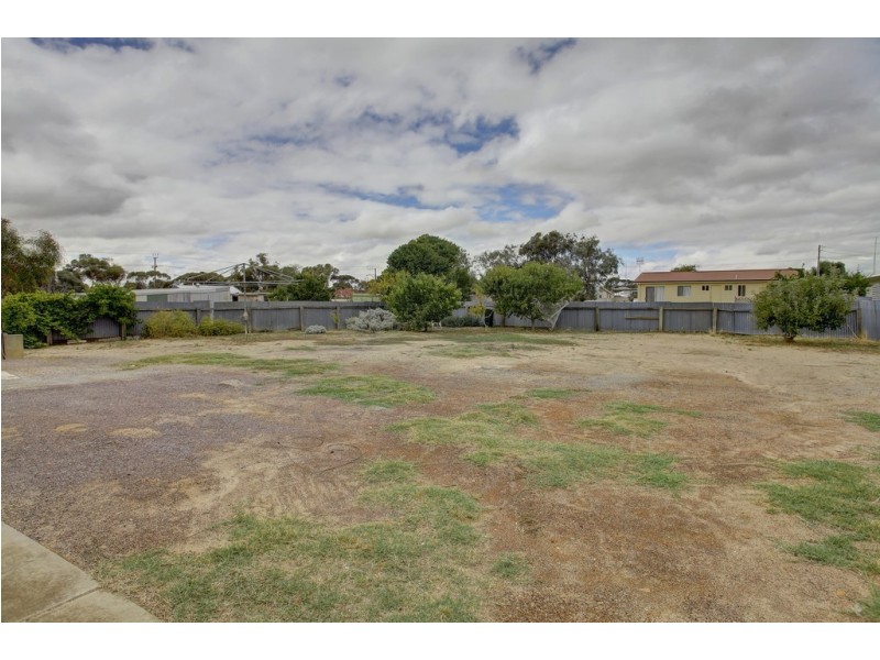 3 Fuss Street, Cummins SA 5631