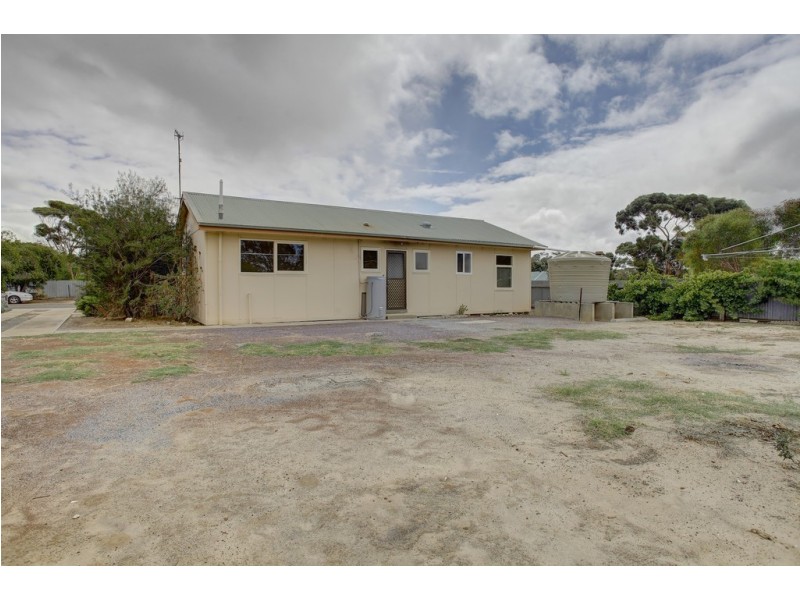 3 Fuss Street, Cummins SA 5631