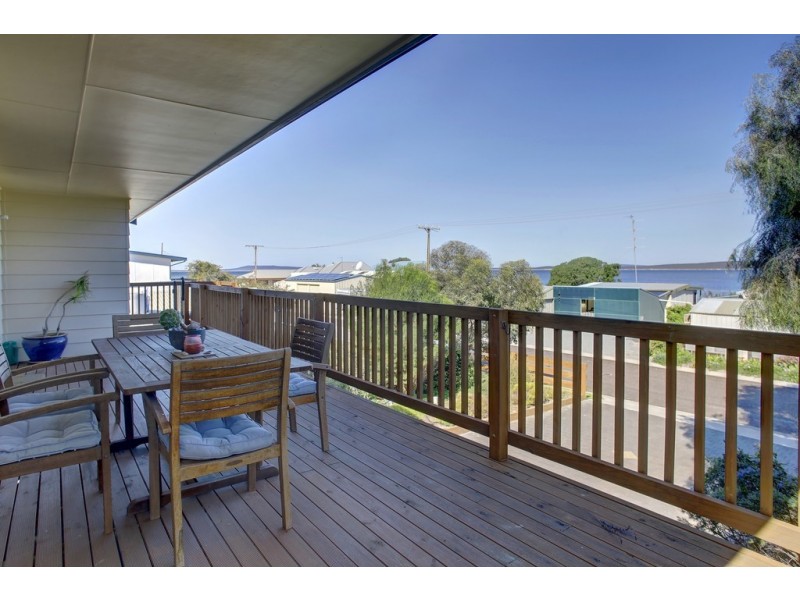 10 Tulka Esplanade, Tulka SA 5607