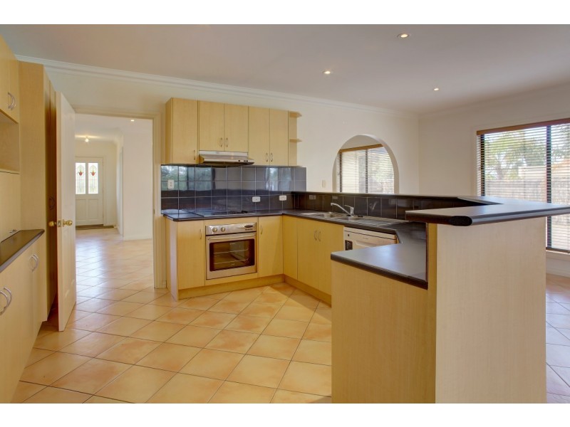 5 Laguna Dr, Port Lincoln SA 5606