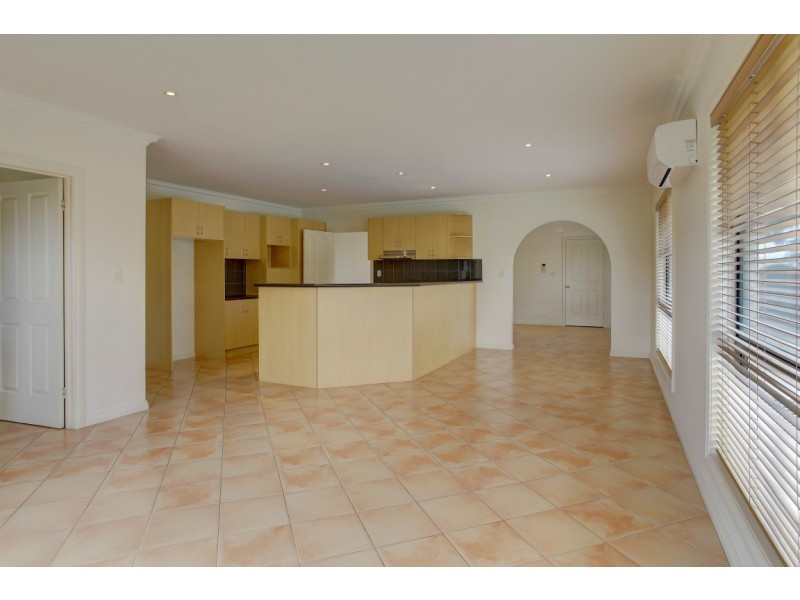 5 Laguna Dr, Port Lincoln SA 5606