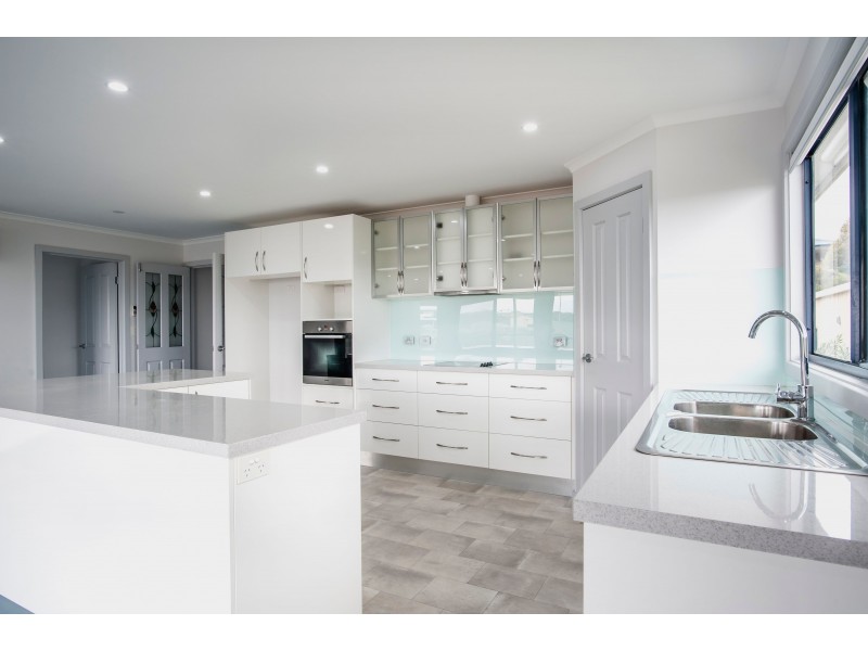 3 Brigette Avenue, Coffin Bay SA 5607