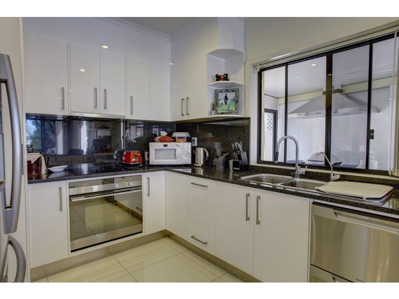 2/4 Laguna Drive, Port Lincoln SA 5606