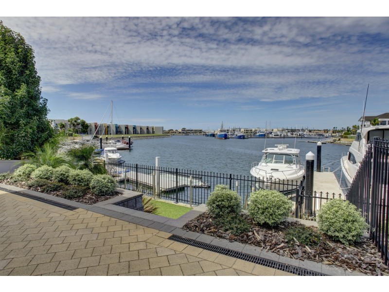 2/4 Laguna Drive, Port Lincoln SA 5606