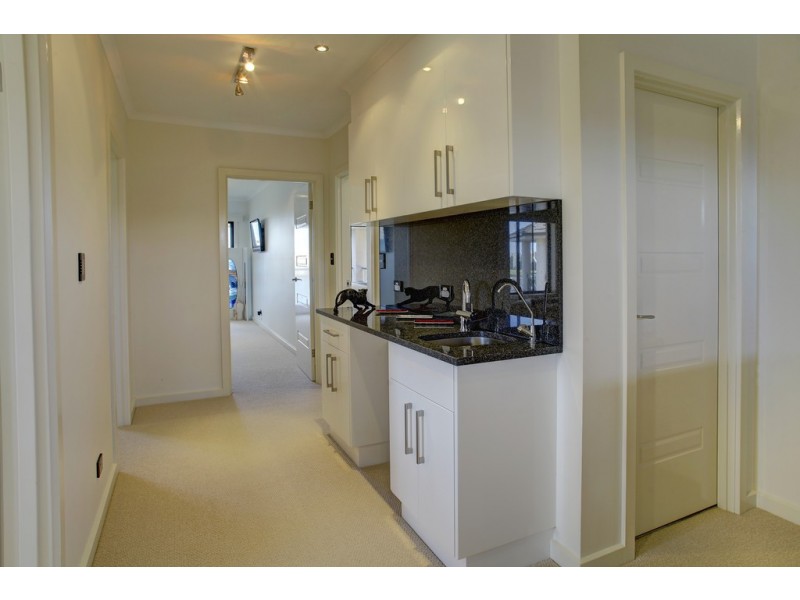2/4 Laguna Drive, Port Lincoln SA 5606