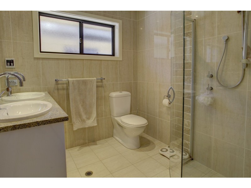 2/4 Laguna Drive, Port Lincoln SA 5606