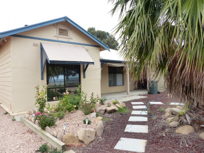 48 O’Loughlin Terrace, Ceduna SA 5690