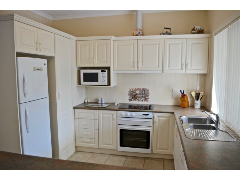 56 Greenly Ave, Coffin Bay SA 5607