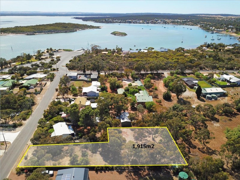 9 Greenly Ave, Coffin Bay SA 5607