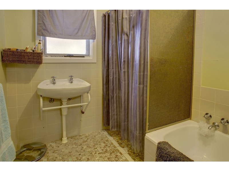 14 Koonella Street, Port Lincoln SA 5606