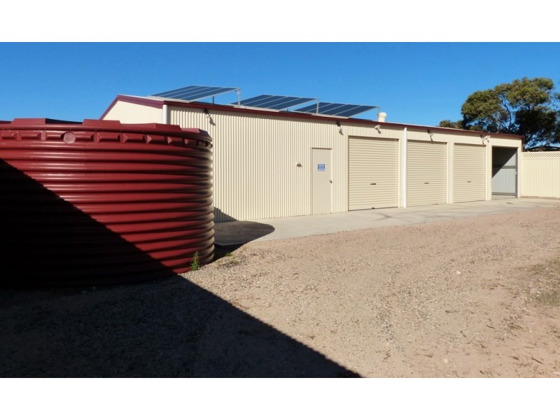 27 Collins Street, Ceduna SA 5690